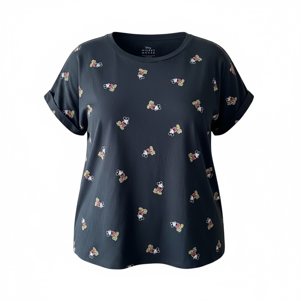 Disney parks authentic Women’s 2X Short Sleeve Micky mouse Graphic Black